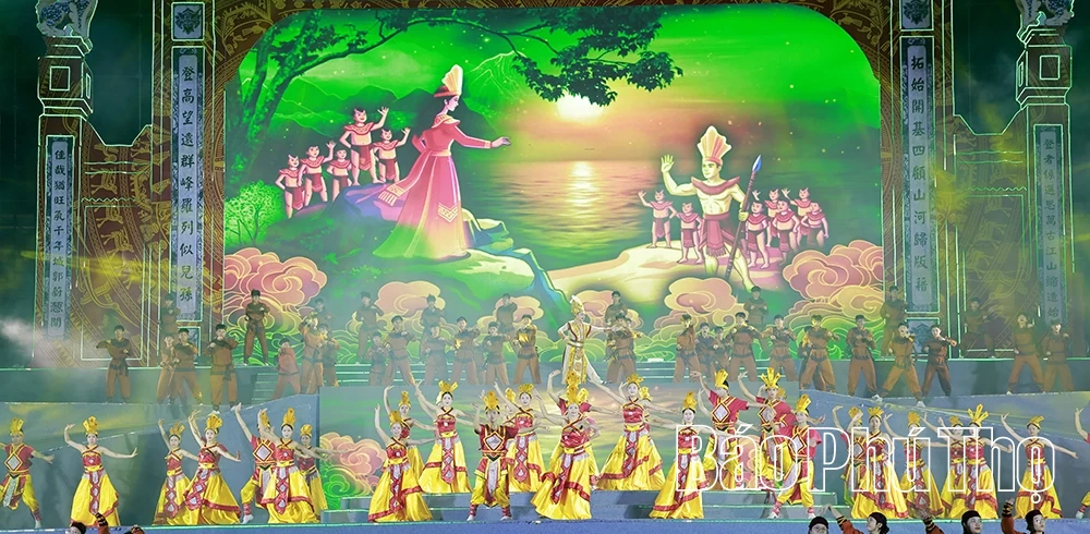 Đưa nhau về trong câu ca