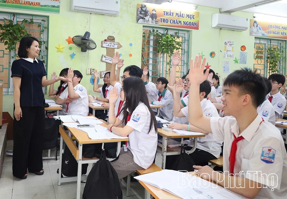 Thành lập Trường THPT Quang Trung