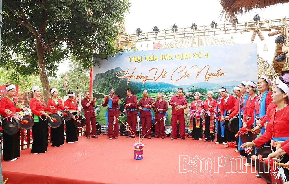 Sắc màu các dân tộc tại hội trại văn hóa