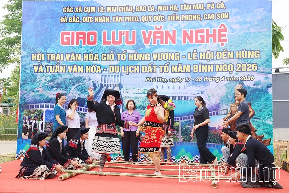 Sắc màu các dân tộc tại hội trại văn hóa