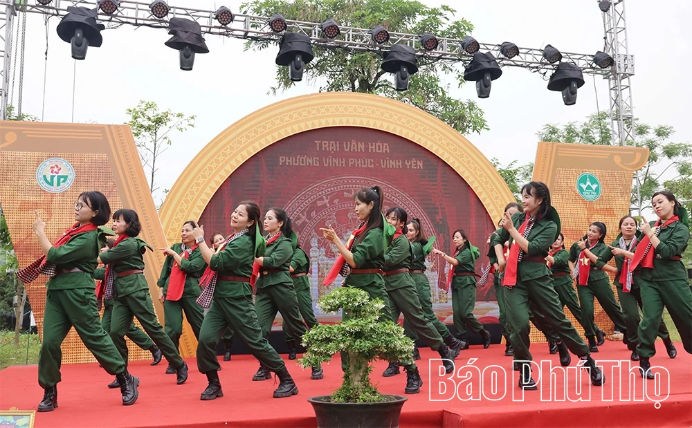 Sắc màu các dân tộc tại hội trại văn hóa