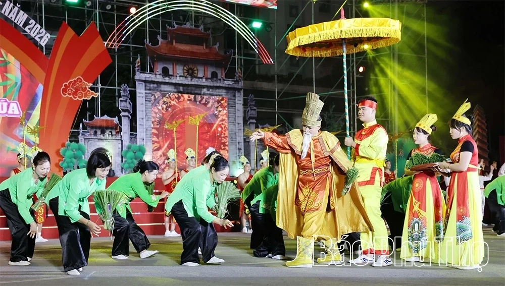A Multi-Colored Cultural Tapestry at the Hung Temple Festival