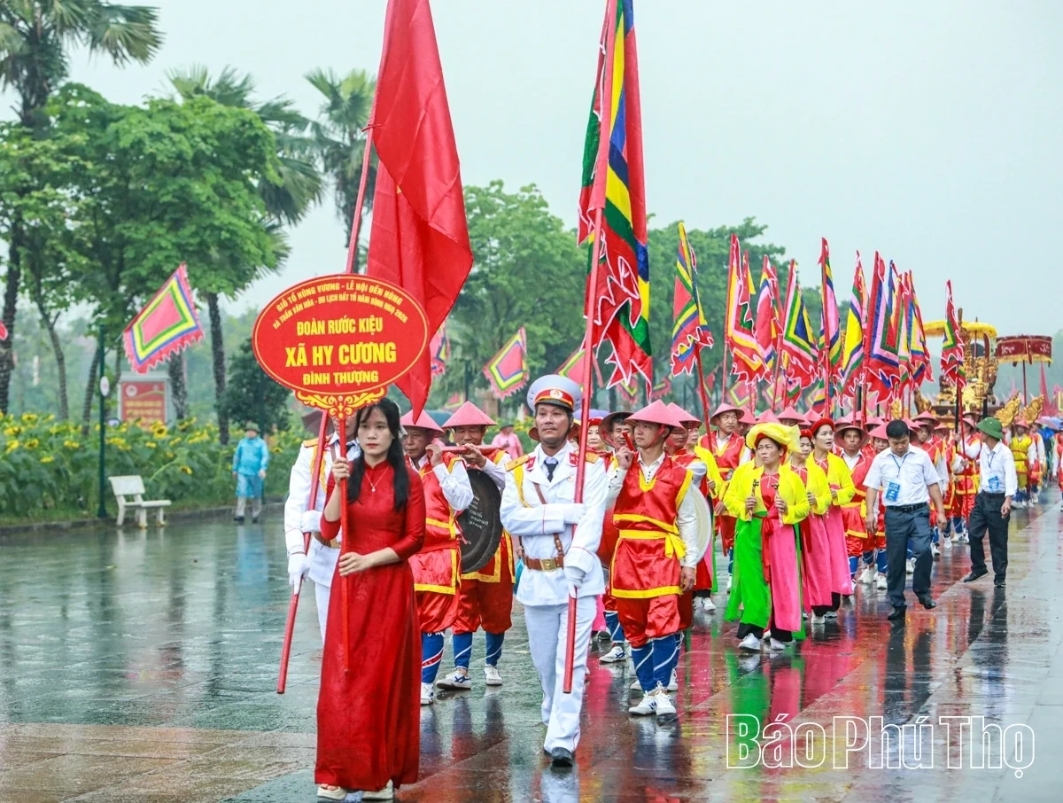 The Palanquin Procession: A Sacred Symbol of Gratitude to Ancestors