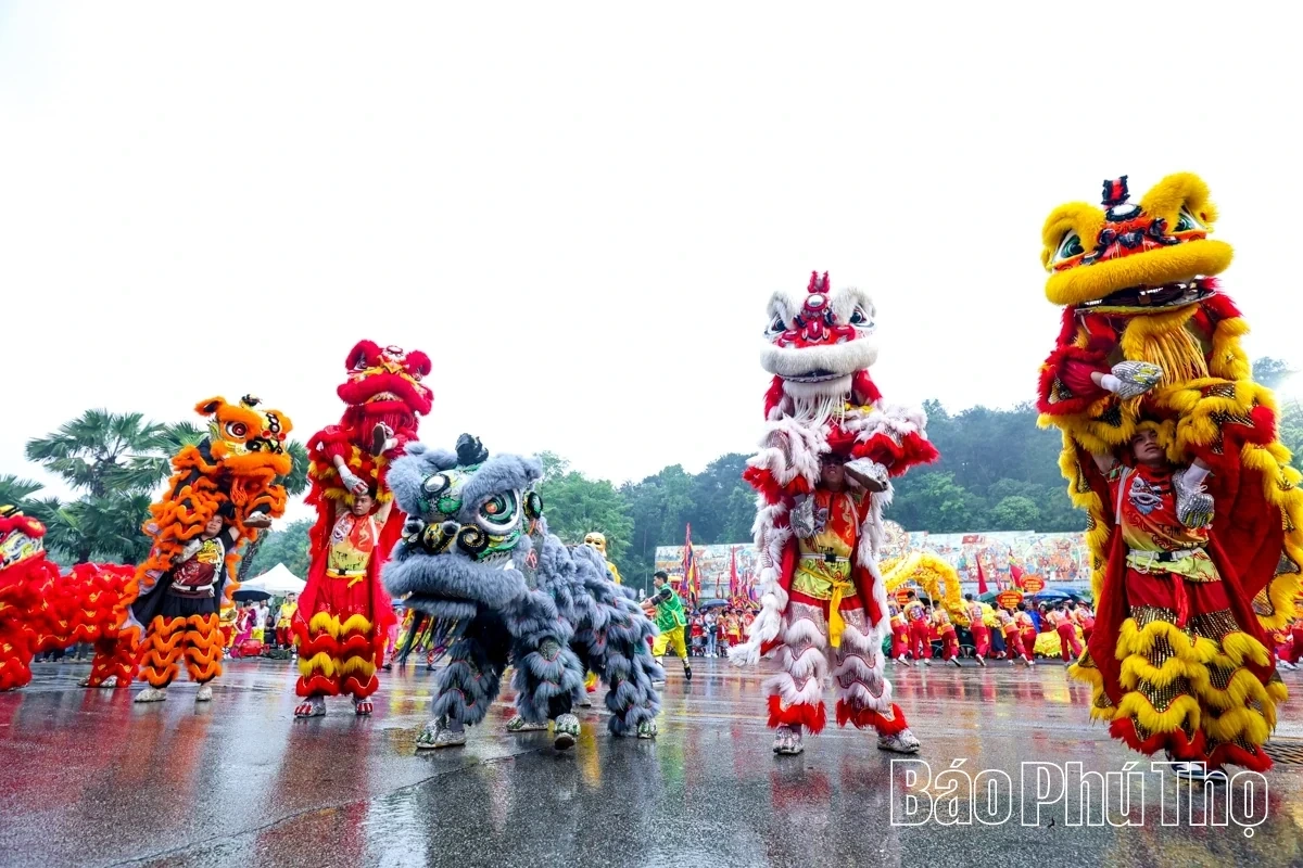 The Palanquin Procession: A Sacred Symbol of Gratitude to Ancestors