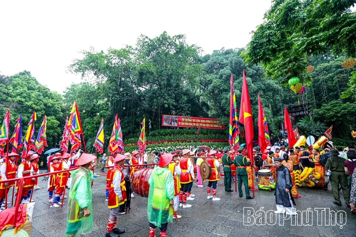 The Palanquin Procession: A Sacred Symbol of Gratitude to Ancestors