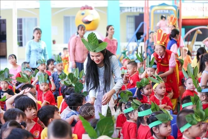 Gieo mầm yêu nước cho thế hệ măng non từ cội nguồn dân tộc