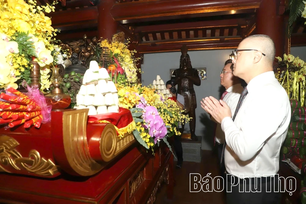 Trang nghiêm Lễ giỗ Đức Quốc Tổ Lạc Long Quân