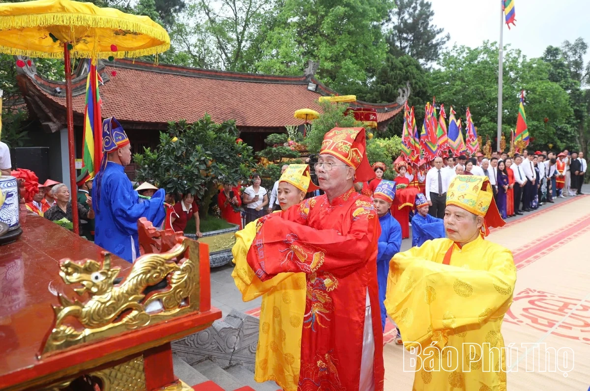 Trang nghiêm Lễ giỗ Đức Quốc Tổ Lạc Long Quân