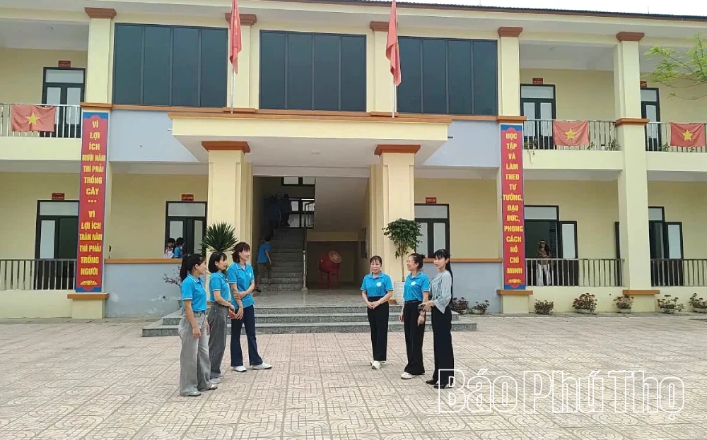 Chi bộ hỏi - Đảng ủy trả lời, cách làm thiết thực ở Thọ Văn