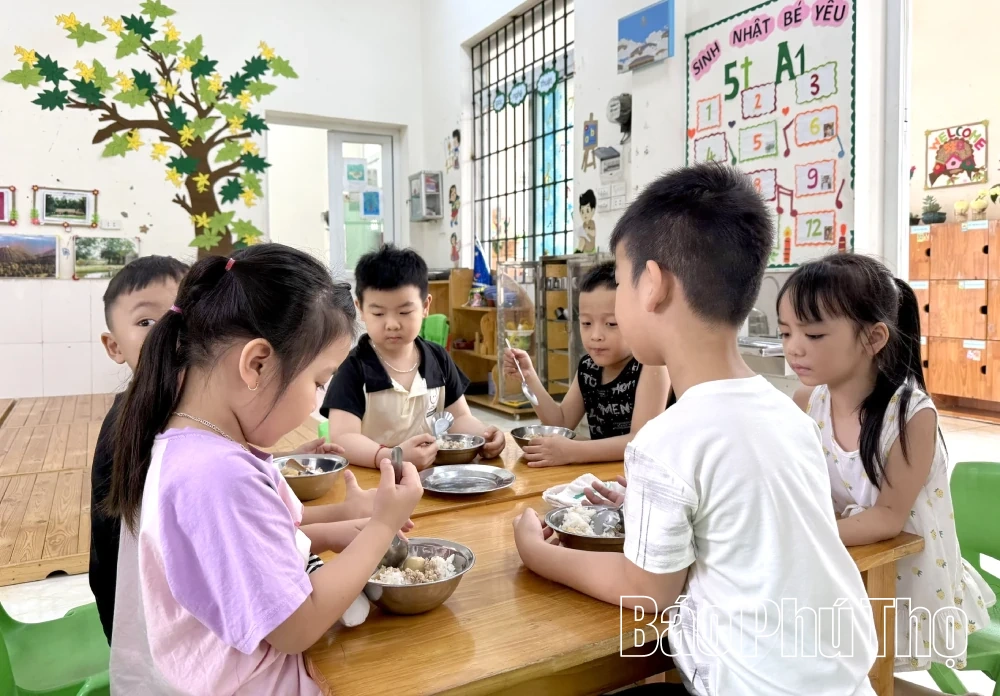 Chú trọng đảm bảo vệ sinh an toàn thực phẩm bếp ăn trường học