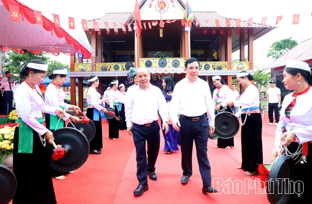 Lãnh đạo tỉnh thăm, động viên các đơn vị tham gia Hội trại văn hóa năm 2026