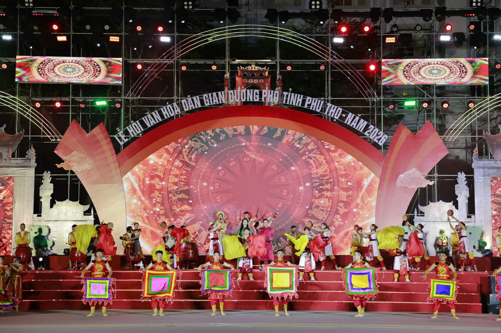 Lễ hội văn hóa dân gian đường phố - “Thanh âm nguồn cội”