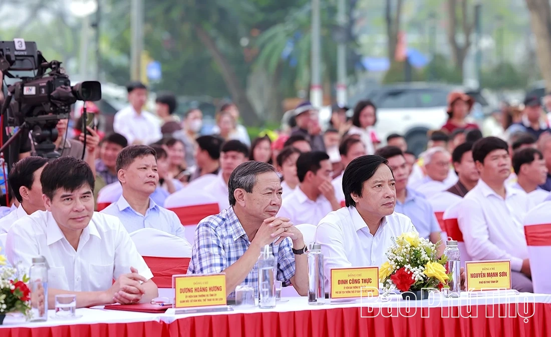 Đội chải xã Tiên Lương giành Giải Nhất tại Giải Bơi chải tỉnh năm Bính Ngọ 2026