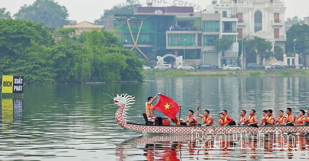 Đội chải xã Tiên Lương giành Giải Nhất tại Giải Bơi chải tỉnh năm Bính Ngọ 2026