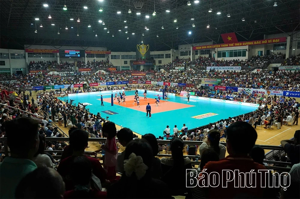 Hà Nội Tasco Auto lần đầu vô địch Cúp Hùng Vương