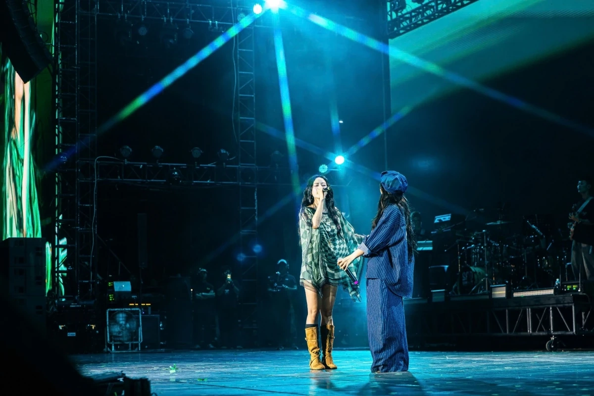 Màn kết hợp bất ngờ của Hoàng Dũng, Nguyễn Hùng, Mỹ Anh trong Sao Concert