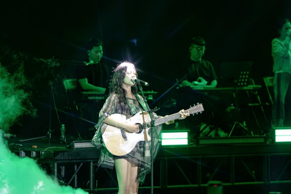 Màn kết hợp bất ngờ của Hoàng Dũng, Nguyễn Hùng, Mỹ Anh trong Sao Concert