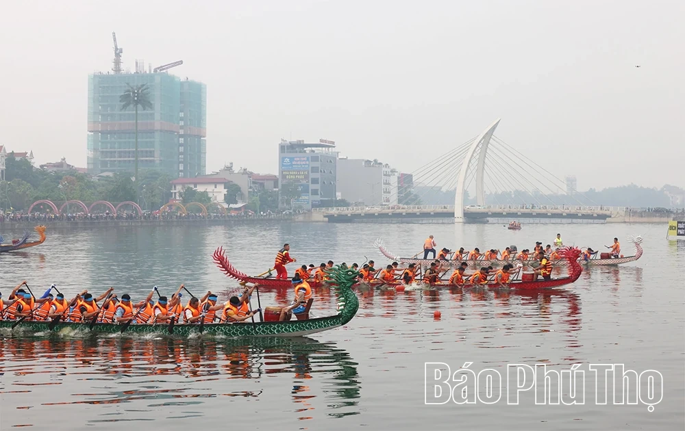 Bức tranh văn hóa đa sắc màu tại Lễ hội Đền Hùng
