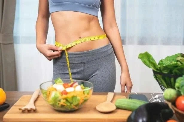 Bỏ bữa tối để giảm cân nhanh: Đúng hay sai?