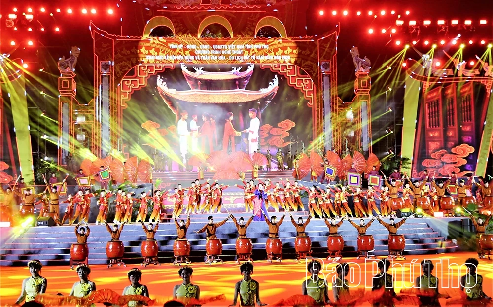 Rộn ràng thanh âm, trải nghiệm văn hóa ngày hội trên quê hương Đất Tổ