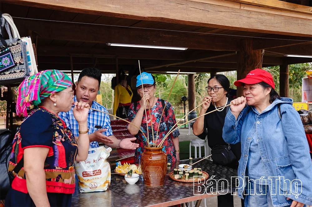 Sẵn sàng cho Giỗ Tổ Hùng Vương - hội tụ sắc màu văn hóa và lòng thành kính