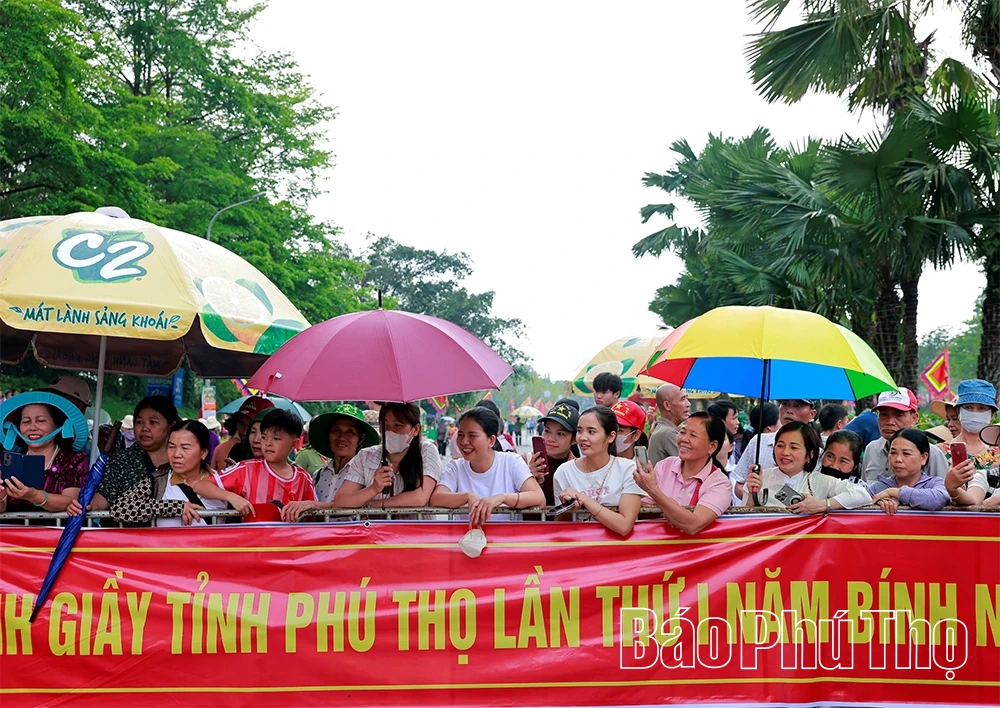 Thảo thơm tấm bánh dâng Vua