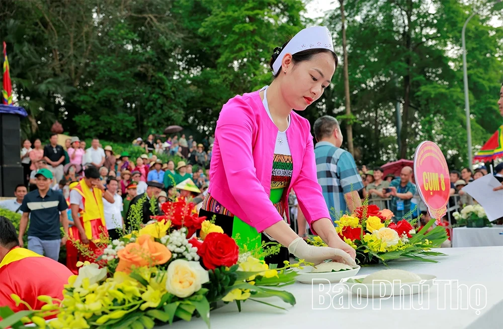 Thảo thơm tấm bánh dâng Vua