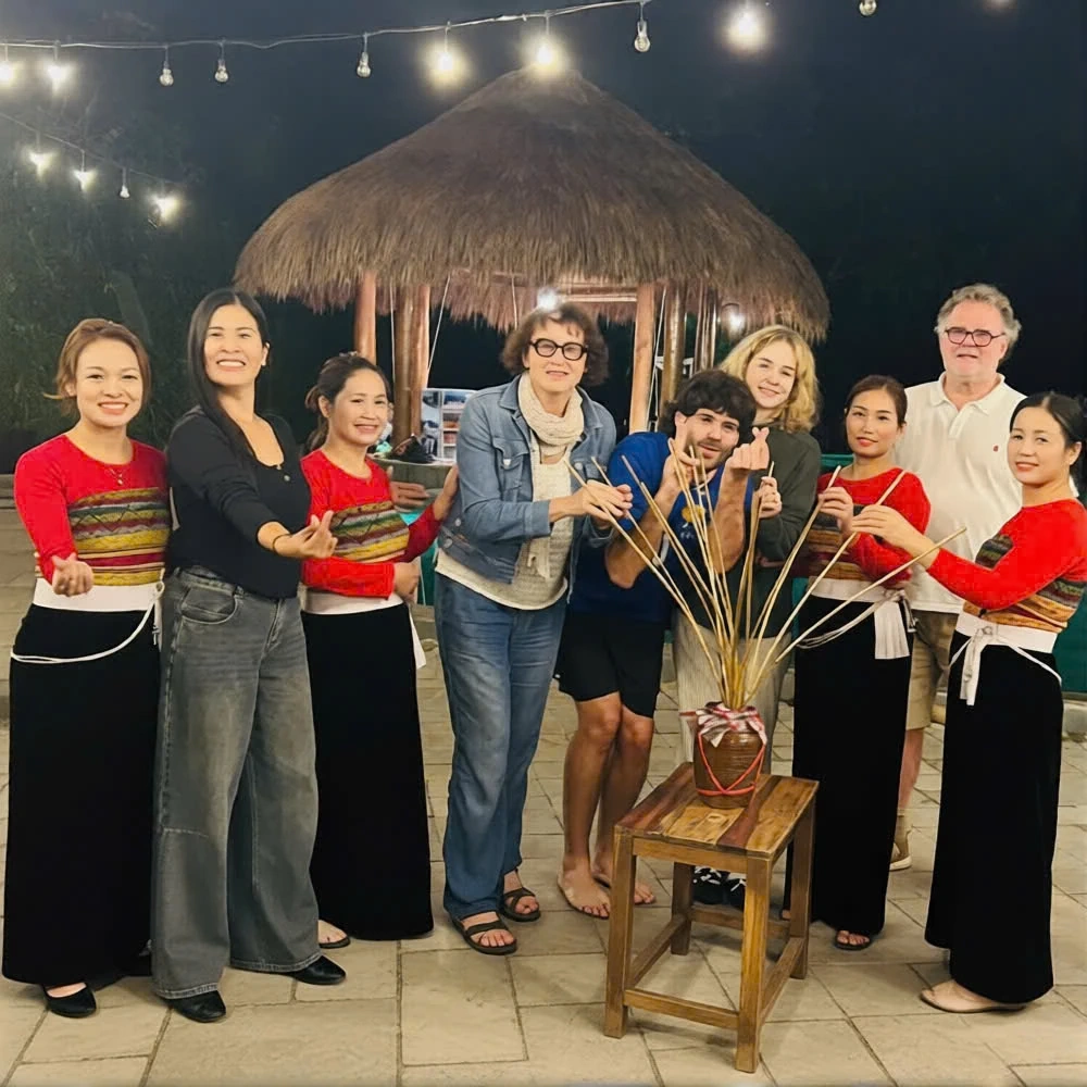 Hấp dẫn ẩm thực vùng hồ Hòa Bình