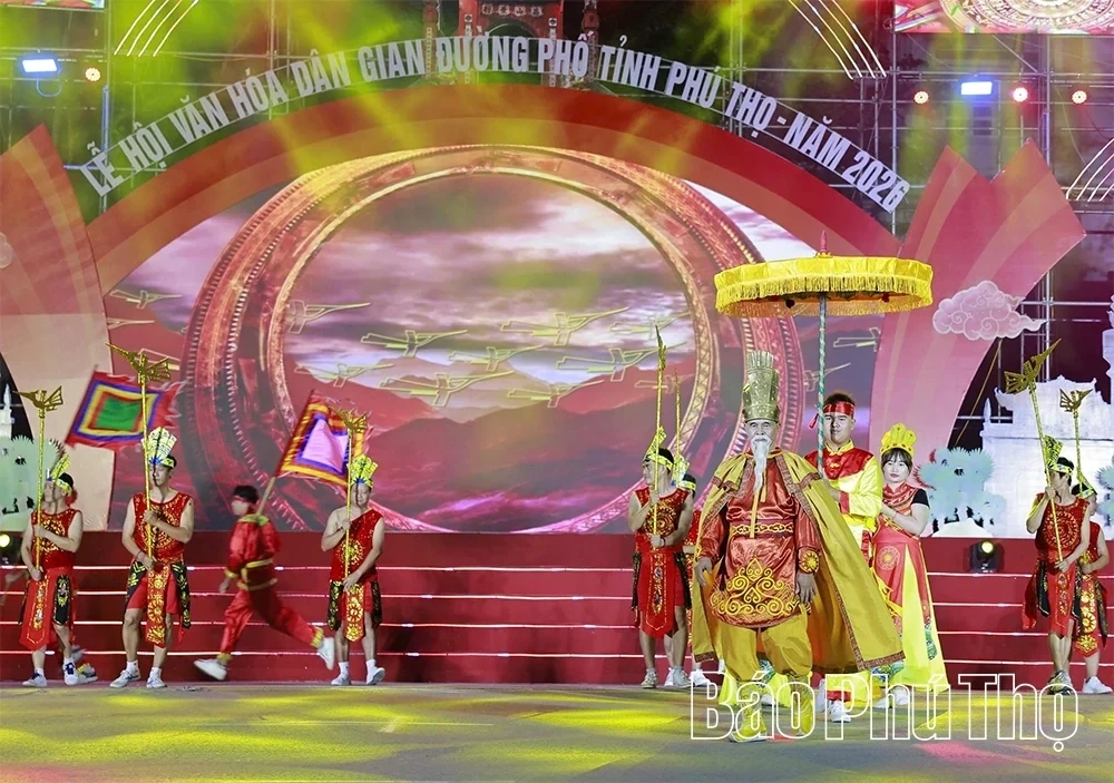 Vibrant Folk Colors Converge at the Sounds of the Roots Festival