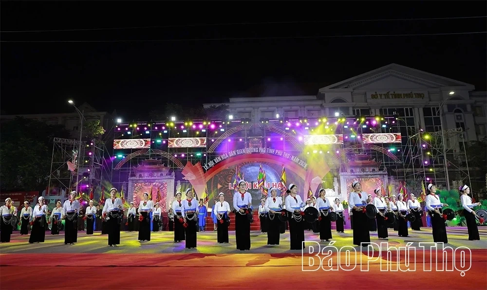 Vibrant Folk Colors Converge at the Sounds of the Roots Festival