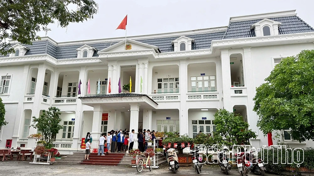 Nỗ lực cấp căn cước, định danh điện tử cho trẻ em