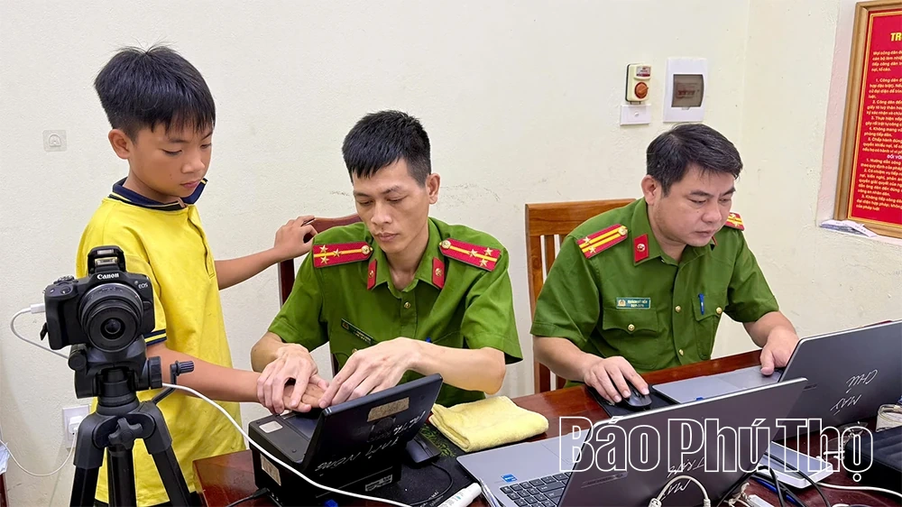 Nỗ lực cấp căn cước, định danh điện tử cho trẻ em
