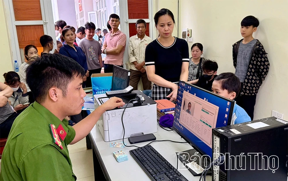Nỗ lực cấp căn cước, định danh điện tử cho trẻ em