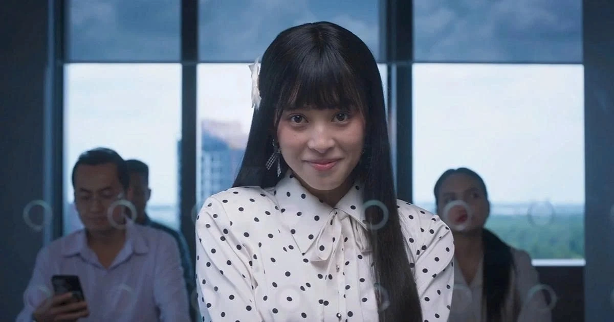 Những nàng hậu lấn sân diễn xuất trên màn ảnh rộng