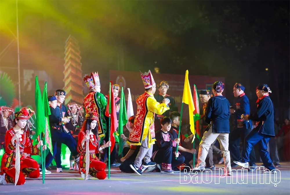 Giỗ Tổ Hùng Vương - Lễ hội Đền Hùng và Tuần Văn hóa - Du lịch Đất Tổ: Hội tụ tinh hoa văn hóa Việt