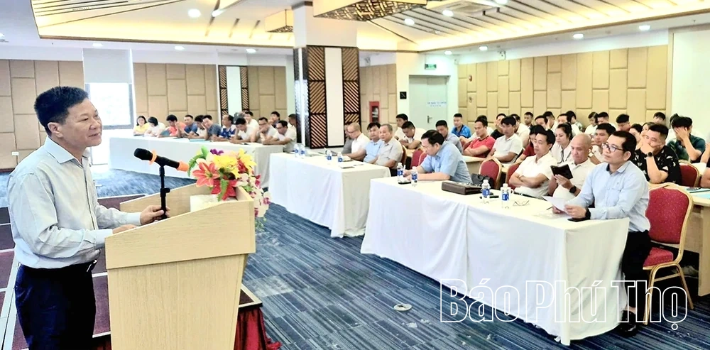 Bồi dưỡng năng lực triển khai chương trình dạy bơi an toàn cho giáo viên cốt cán 17 tỉnh, thành phố phía Bắc v
