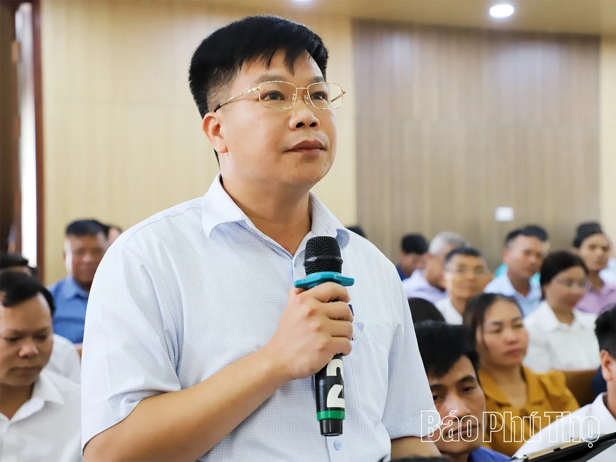 Chủ tịch Ủy ban Trung ương MTTQ Việt Nam và các ĐBQH tỉnh tiếp xúc cử tri 5 xã khu vực Kim Bôi