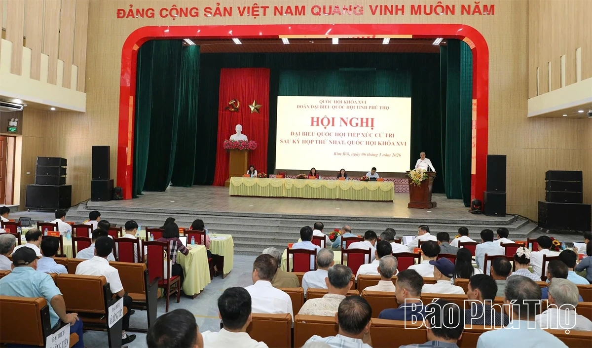 Chủ tịch Ủy ban Trung ương MTTQ Việt Nam và các ĐBQH tỉnh tiếp xúc cử tri 5 xã khu vực Kim Bôi