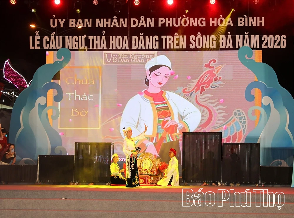 Đêm Đà giang nghe tiếng chiêng vọng núi