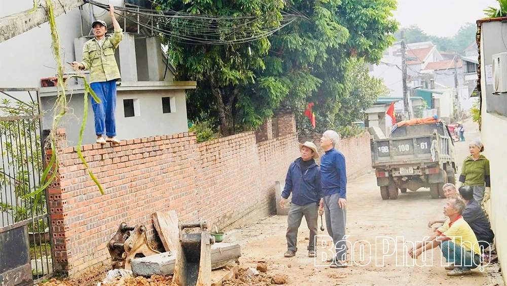 Đảng viên “nghĩ trước, đi đầu”