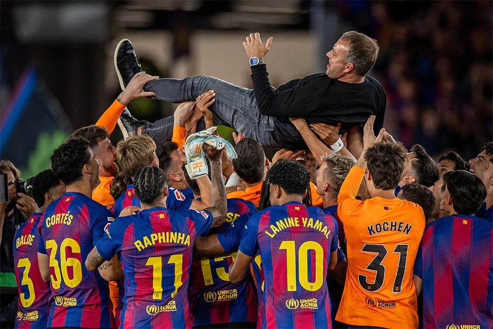 Barca vô địch La Liga: Đứng trên đống đổ nát Real Madrid