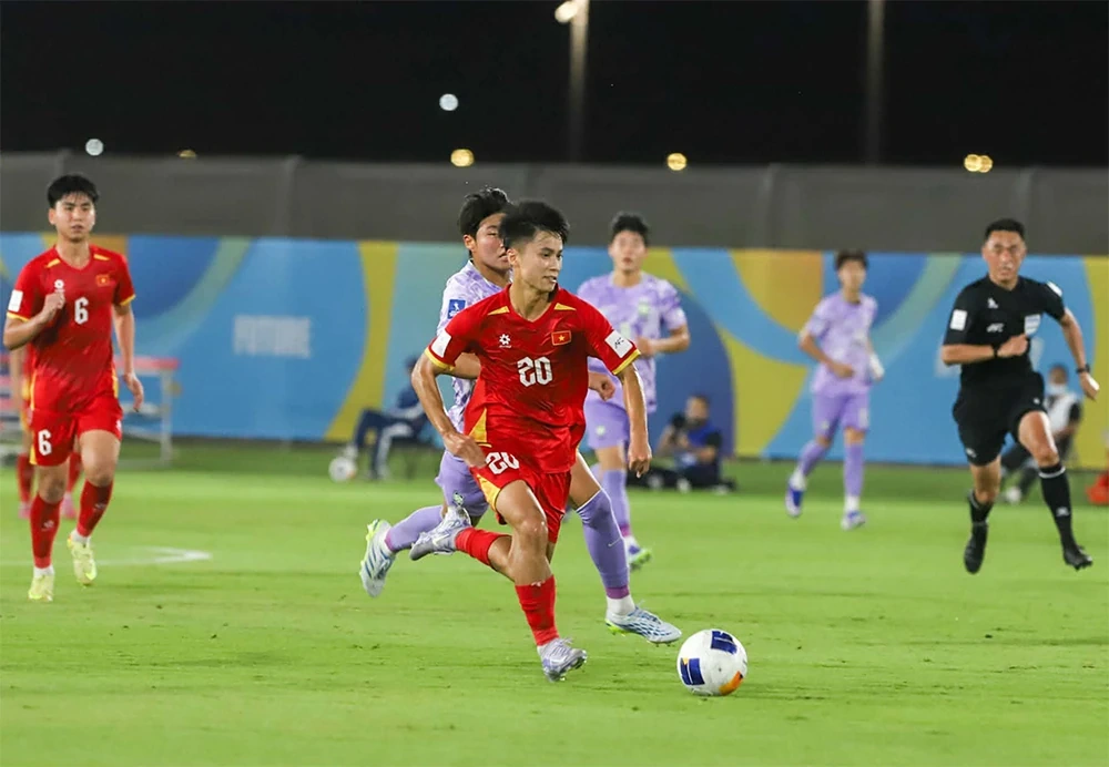 U17 Việt Nam tung chiêu quyết định thắng UAE đi World Cup