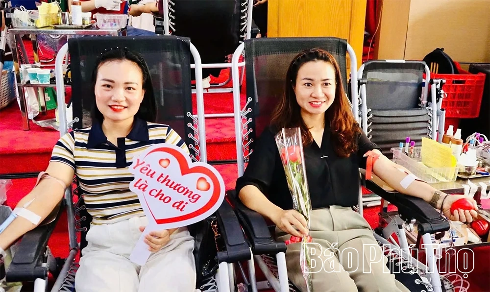 “Giọt hồng Hội Thịnh” tiếp nhận 252 đơn vị máu