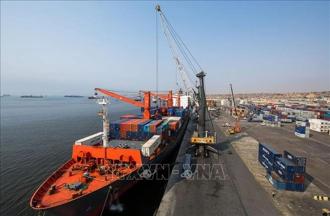 Châu Phi: Biến những cú sốc toàn cầu thành cơ hội tăng trưởng dài hạn