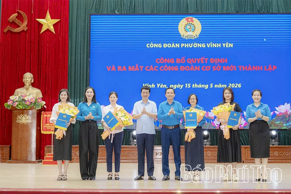 Ra mắt các công đoàn cơ sở mới thành lập