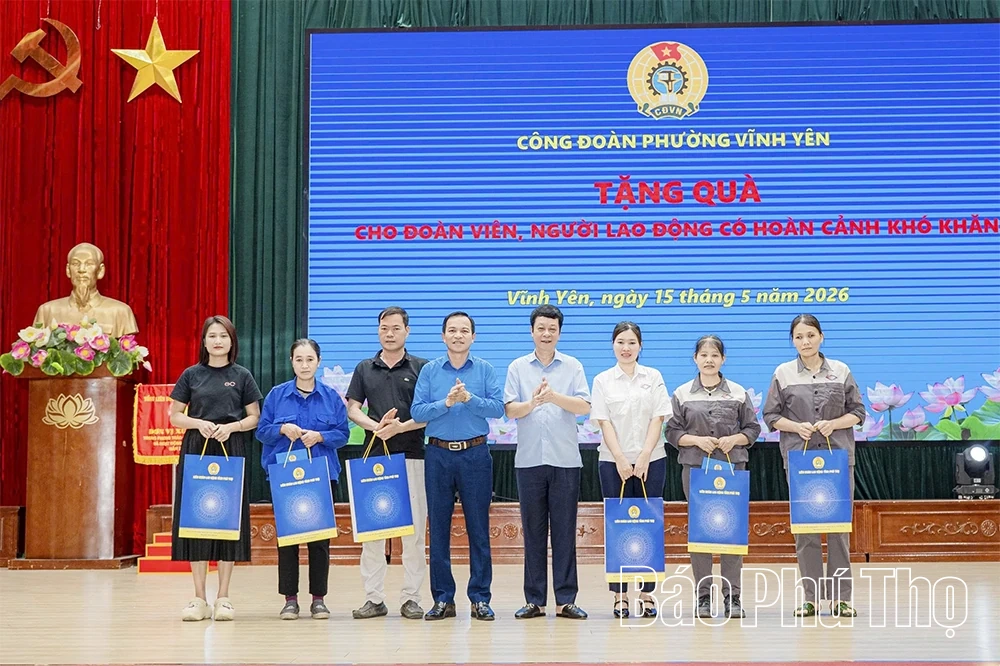 Ra mắt các công đoàn cơ sở mới thành lập