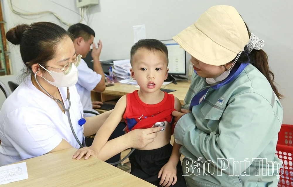 Đưa y tế số về vùng cao
