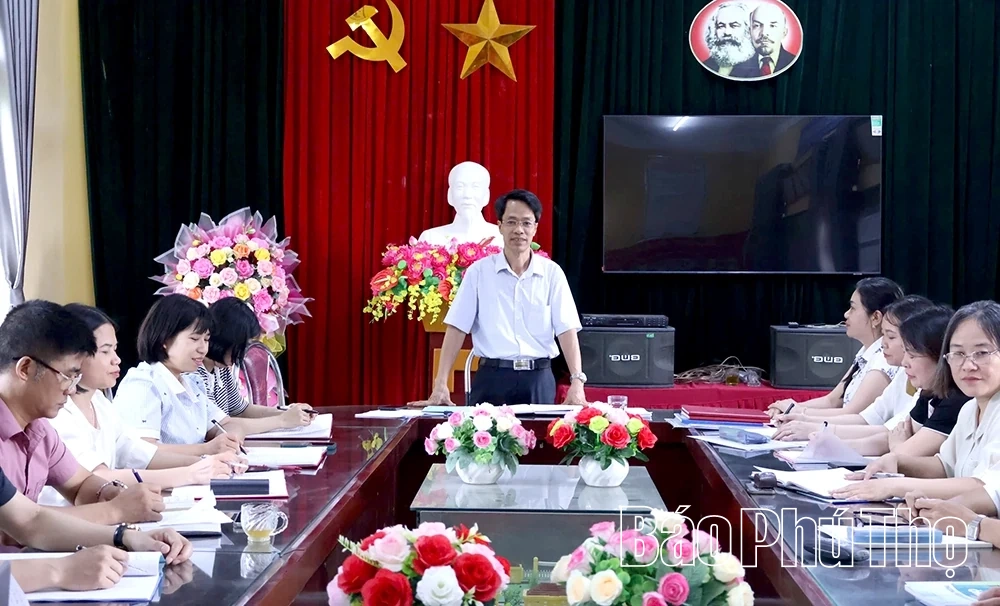 Cán bộ nêu gương, người dân tin tưởng