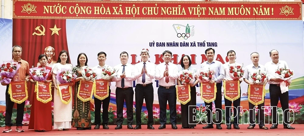 Gần 300 vận động viên tham gia Hội khỏe Phù Đổng xã Thổ Tang lần thứ I