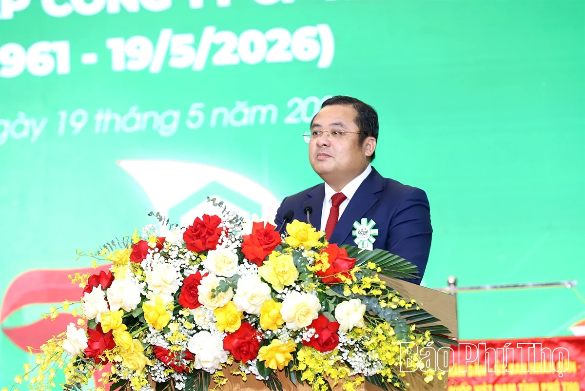 65 năm Công ty Cổ phần Hóa chất Việt Trì: Giữ vững “mạch máu” hóa chất cơ bản, hướng tới tương lai xanh